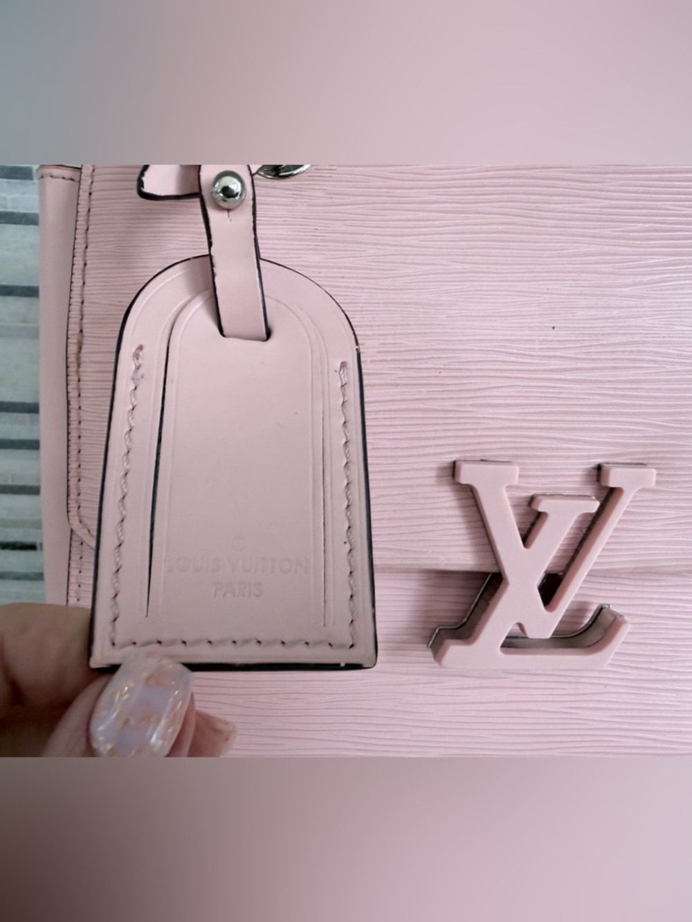 Louis Vuitton Pink Epi Leather Top Handle Satchel - Picture 2 of 16